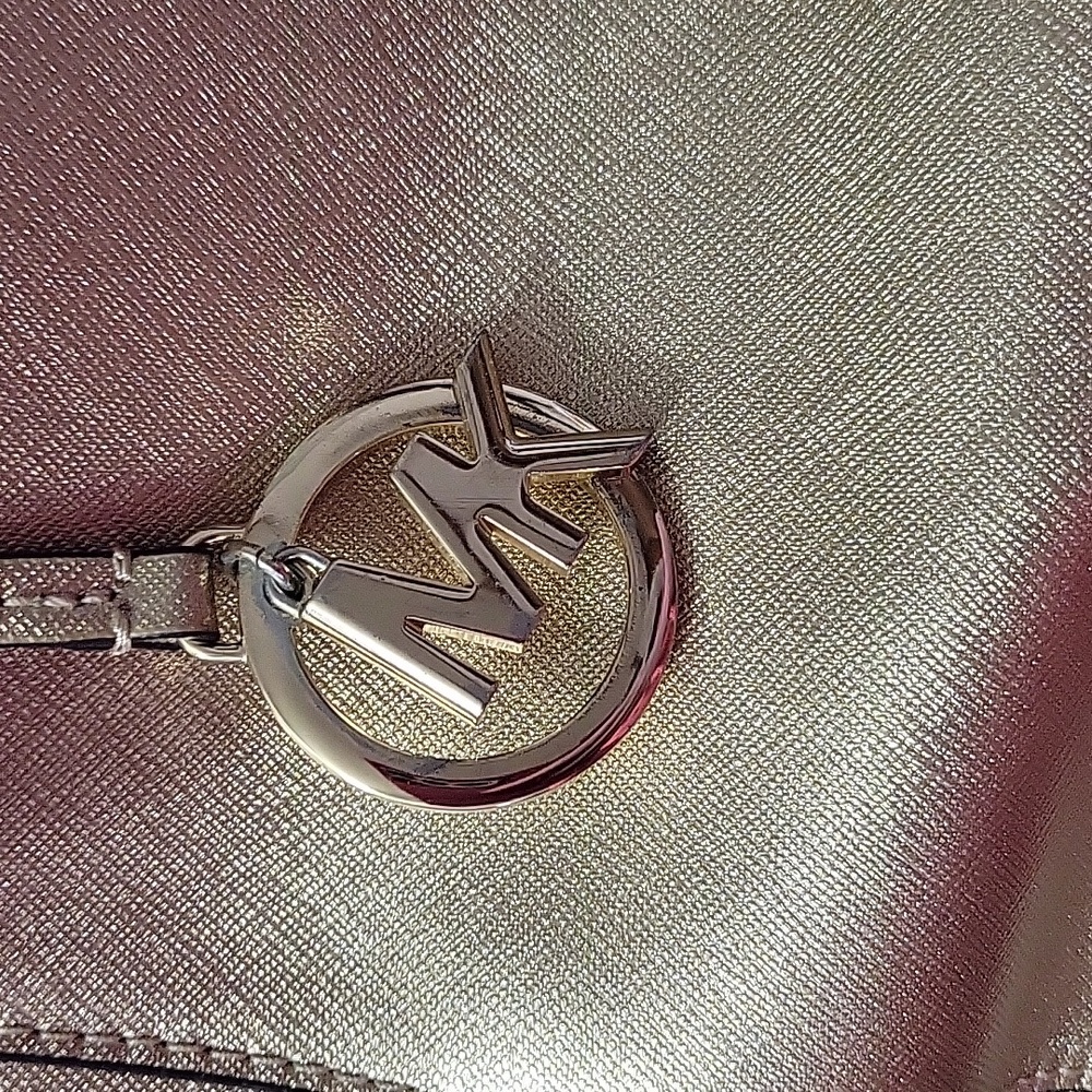 Michael Kors Metallic Gold Tote Bag - Picture 6 of 12